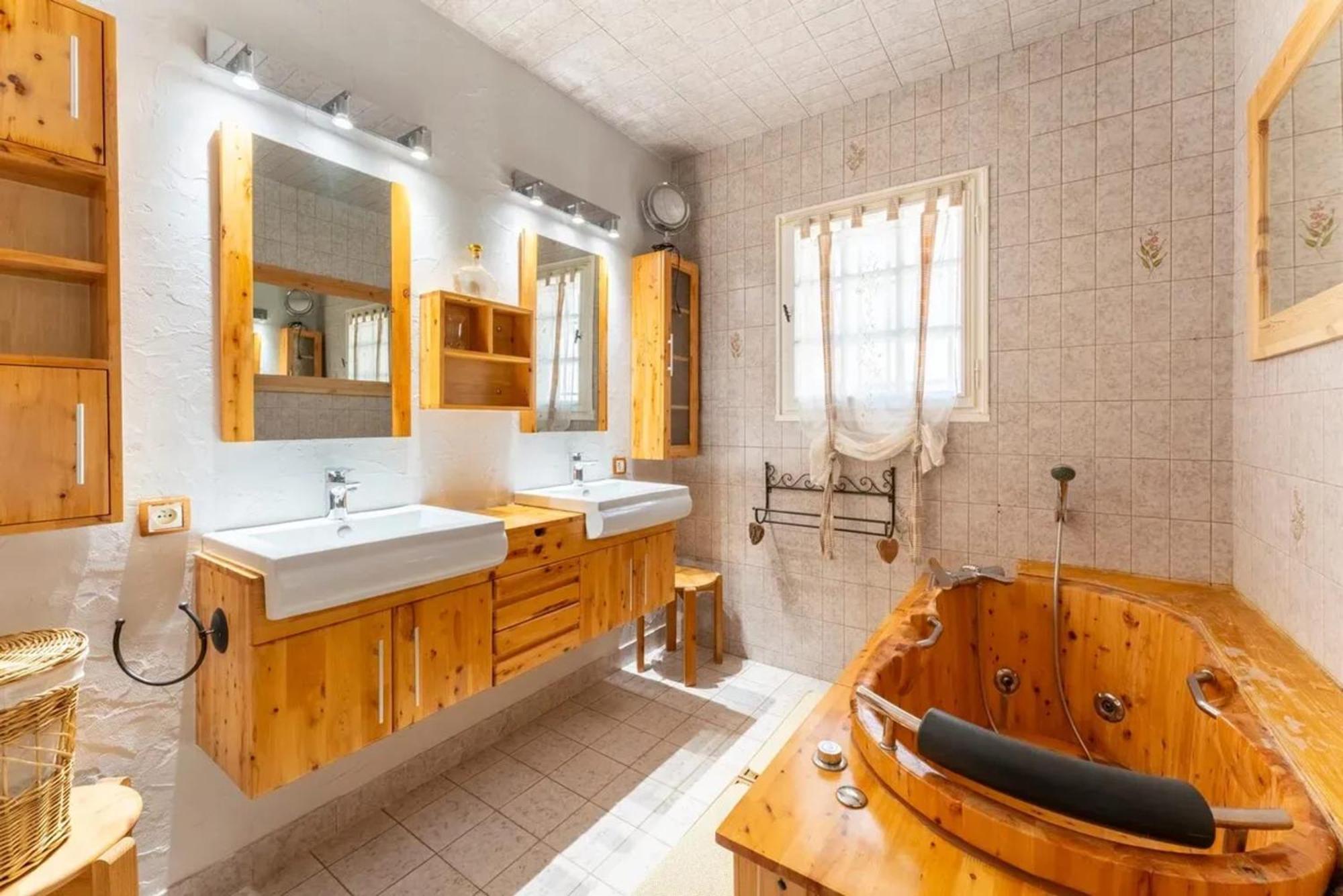 Villa Spacieuse A Vezenobres Avec Piscine Privee エクステリア 写真