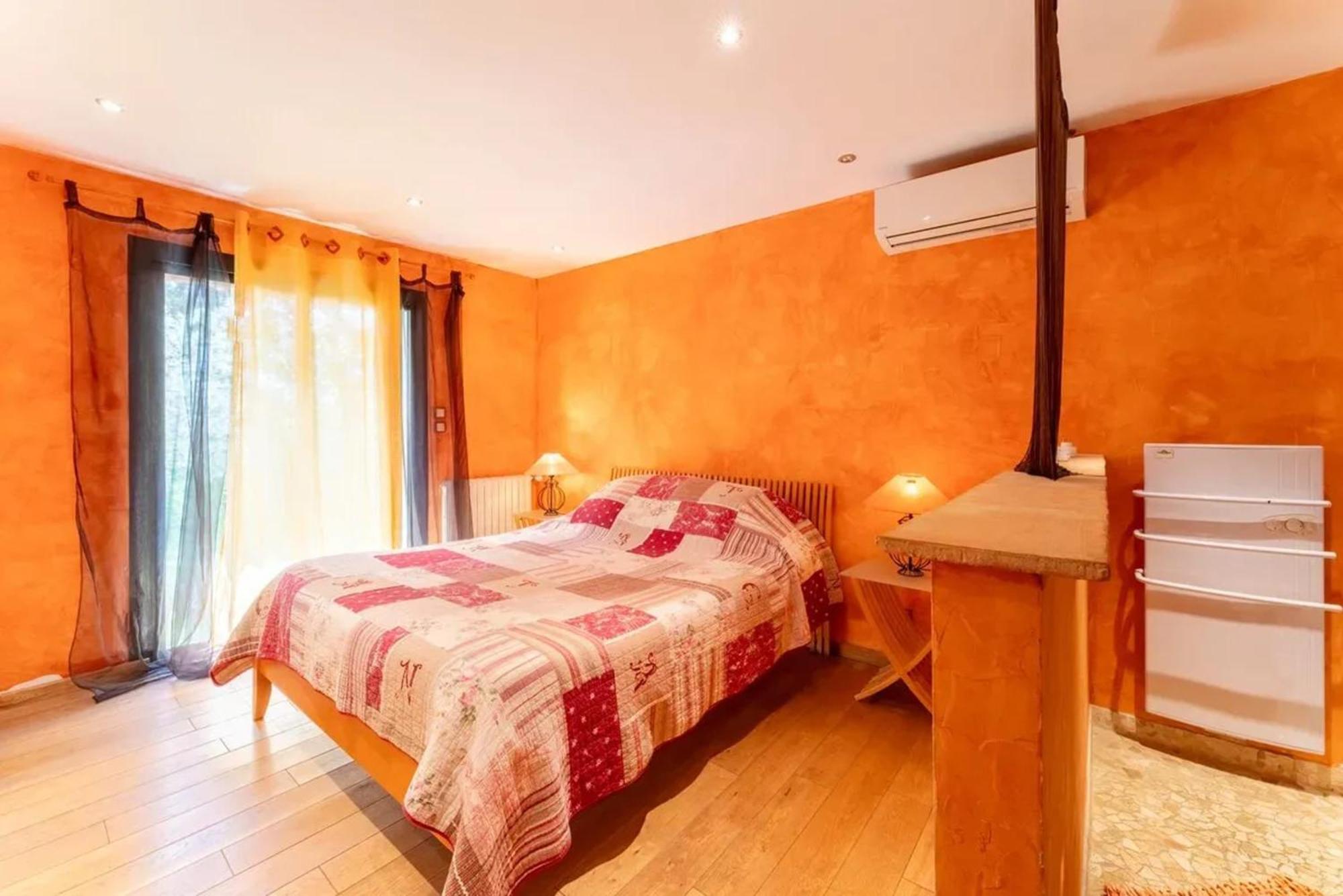 Villa Spacieuse A Vezenobres Avec Piscine Privee エクステリア 写真